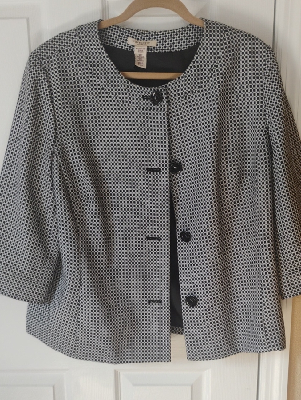 Covington women's black and white geometric patterned blazer Sz 16-18W